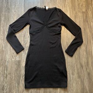 H&M Divided long sleeve ribbed v-neck black dress with lace detail